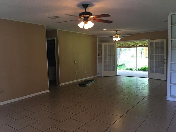 5th image of 2060 Live Oak Dr