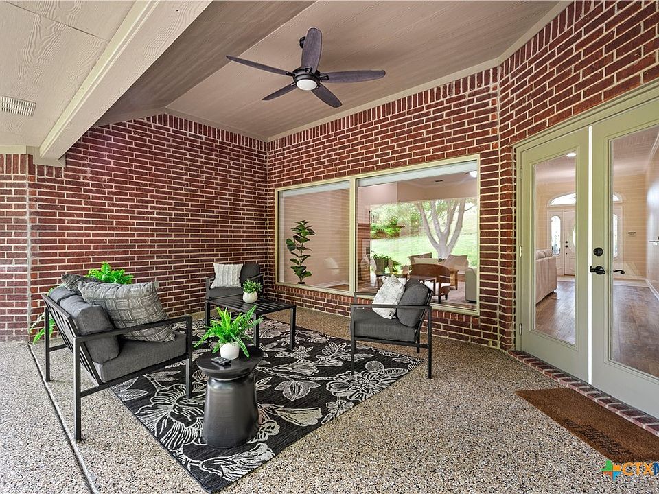 1st image of 1205 Larkspur Ln