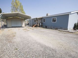 704 Spring Valley Pkwy, Spring Creek, NV 89815