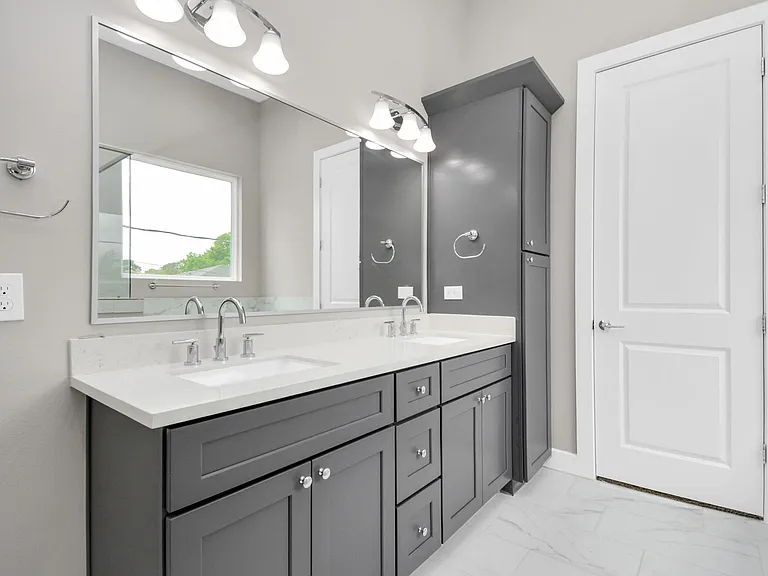 2903 Sherwood Green Ln — Photo 32