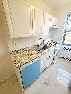 5th image of 98-76 Queens Blvd #6E