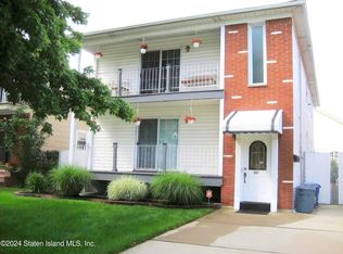 301 Caswell Ave, Staten Island, NY 10314