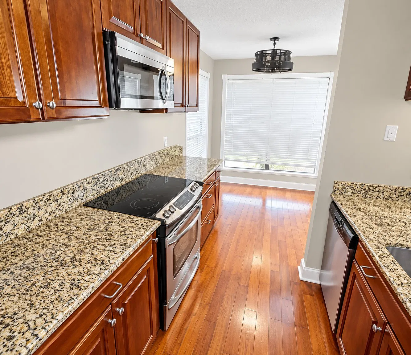 Charming Chamale Cove Retreat in Slidell — Photo 3