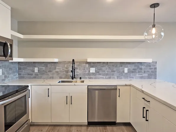 2716 N St, Sacramento, CA