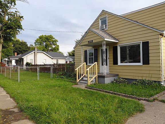 5th image of 2952 Nathan Ave