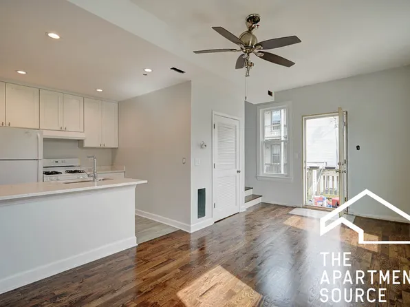 1341 W Fletcher St, Chicago, IL 60657