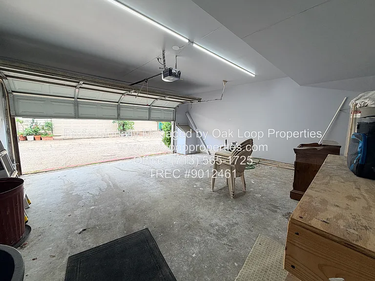 726 Country Place Dr #B — Photo 23