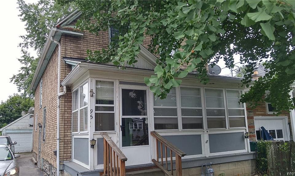 1st image of 95 Carlyle Ave