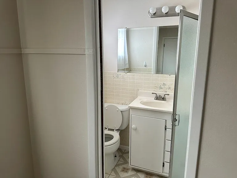 409 Garcia St NE — Photo 12