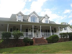 1st image of 850 Beechwood Dr