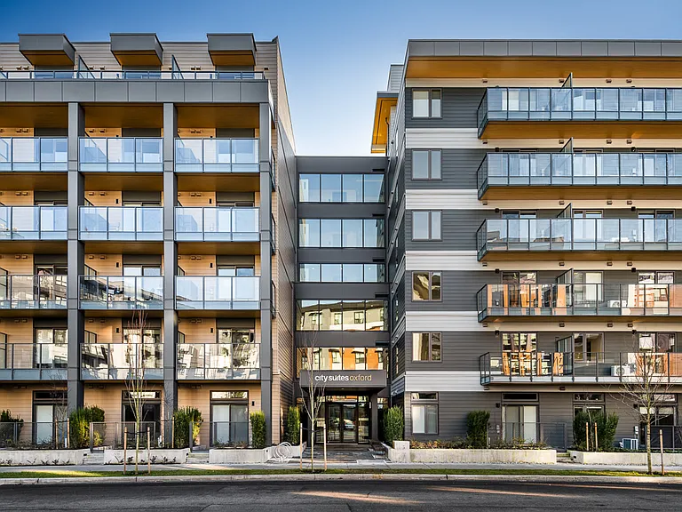 1529 Oxford St — Photo 35