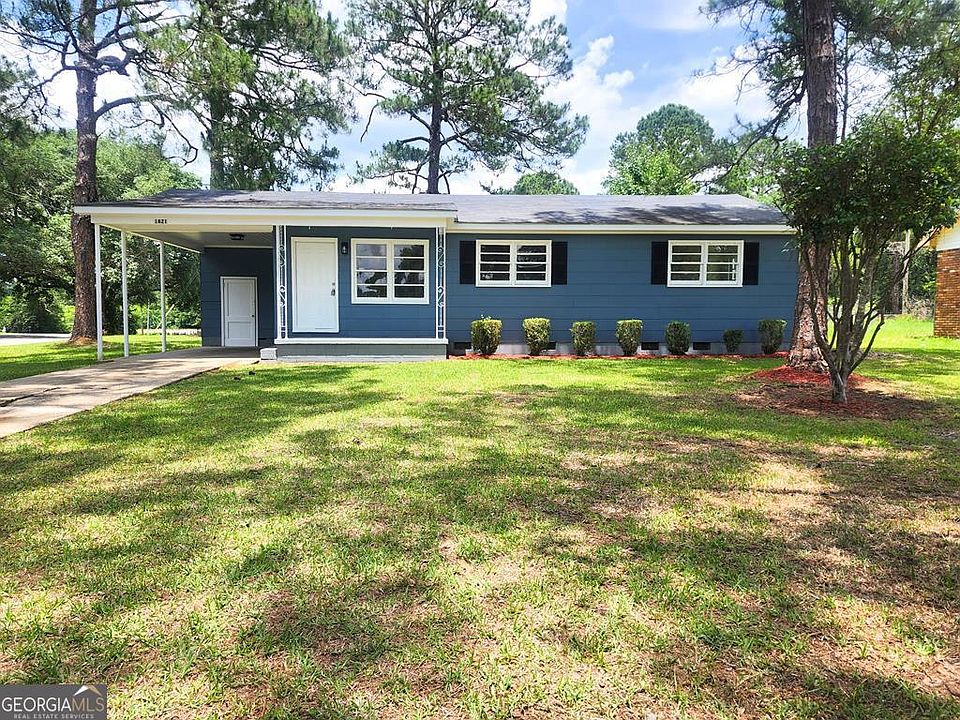 1st image of 1821 Samford Dr