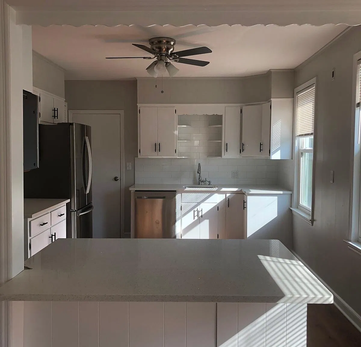 4 bed, 2.0 bath, 1800 sqft, $3,200 — Photo 4