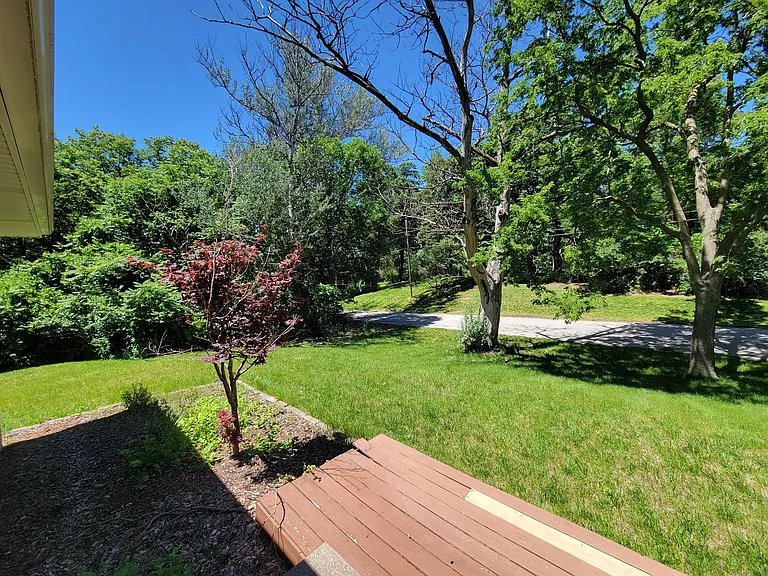 737 Lindberg Dr — Photo 28