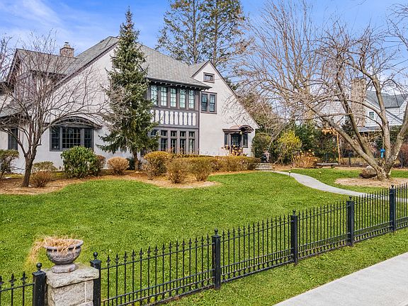 225 Elderwood Avenue