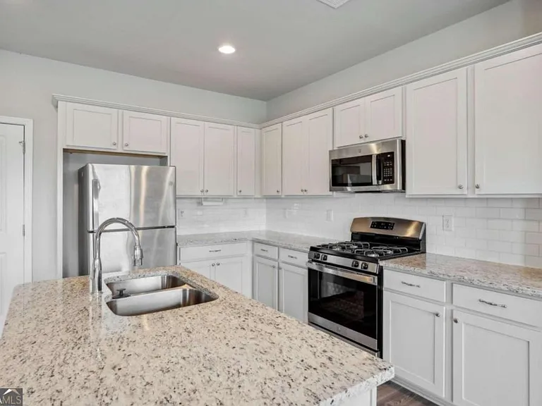 545 S Fortune Way — Photo 27