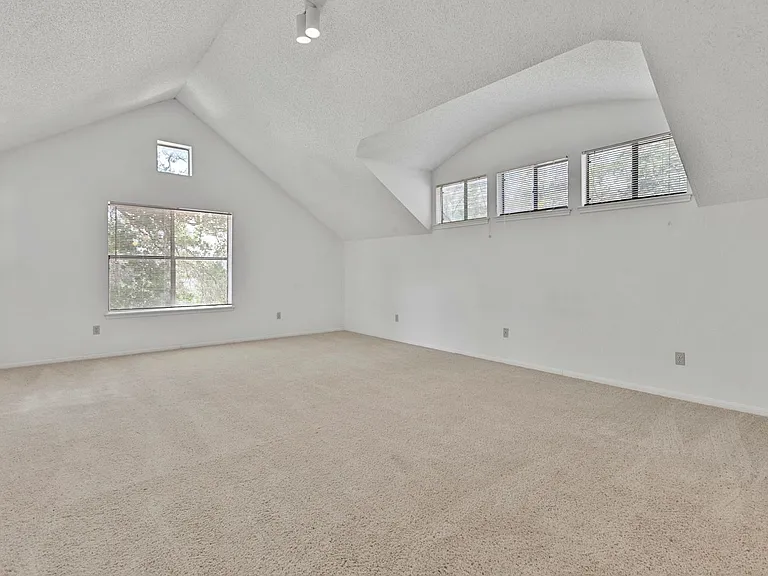 9201 Simmons Rd #113 — Photo 15