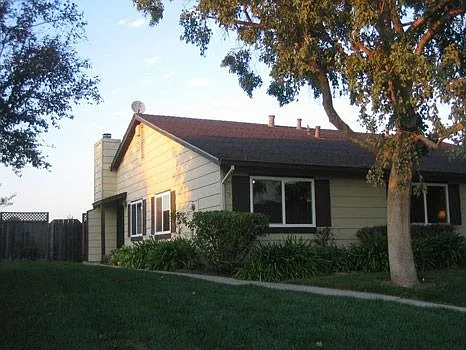 4328 Golf Dr photo 1