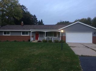 6807 N Bethmaur Ln, Glendale, WI 53209