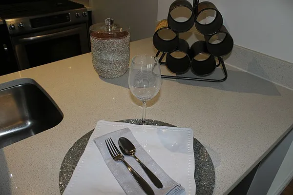 Rented by UDR | media 37