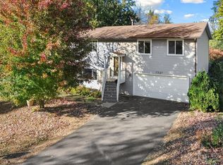 7527 Upper 167th St, Lakeville, MN 55044