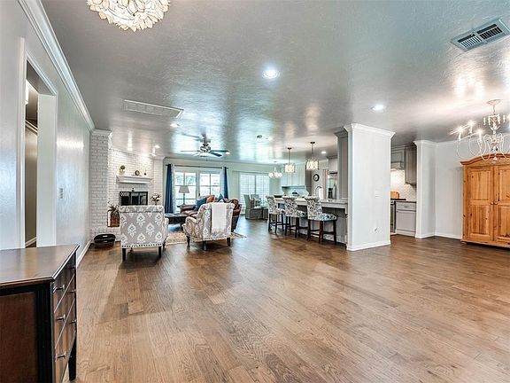 3rd image of 2901 Leaning Elm Ct
