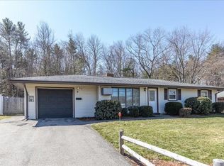 95 Rindone St, Holbrook, MA 02343