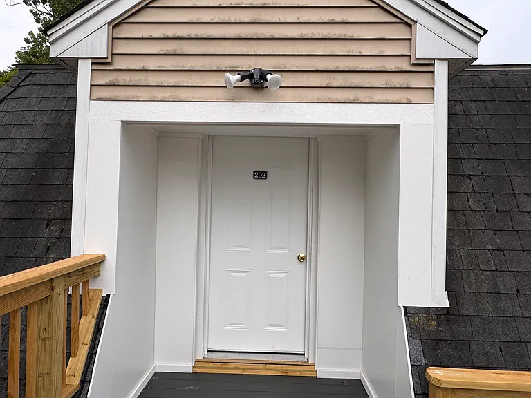 5 Meadow St #202 — Photo 5
