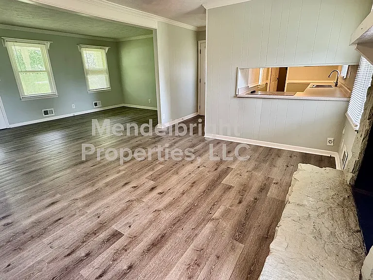 826 Tanner Rd — Photo 7