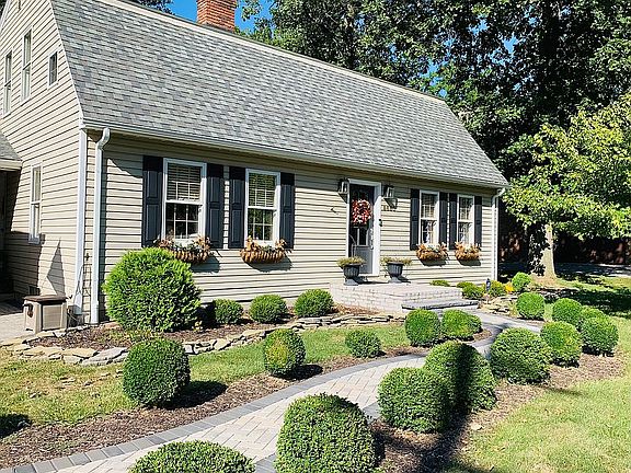 3rd image of 8680 Stout Ave