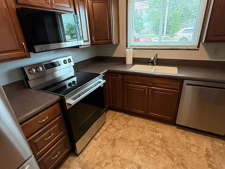 24665 Clareshire Dr #104 — Photo 11