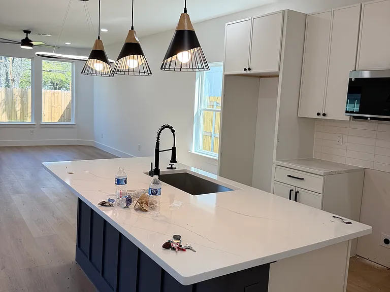 2833 Macon St — Photo 3