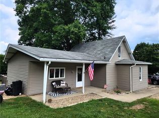 307 Blackhawk Rd, Beaver Falls, PA 15010