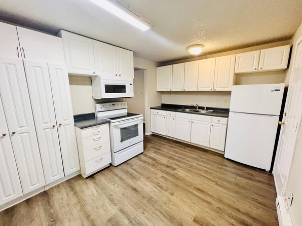 7902 146th St SW APT 9