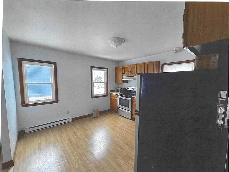 156 Barrows St #1 — Photo 6