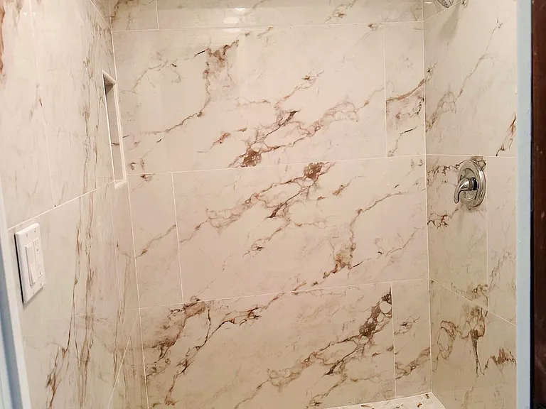 6245 Saxon Blvd — Photo 12