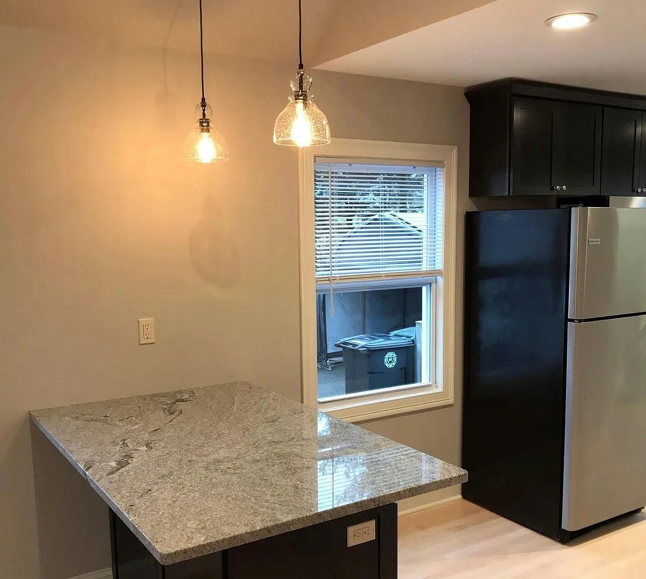 2 bed, 1100 sqft, $2,500 — Photo 4