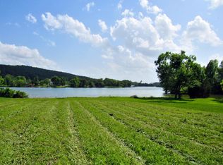 321 Edgelake Dr, Kingston, TN 37763