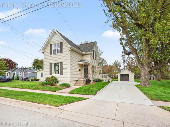 67700 S Forest Ave, Richmond, MI 48062