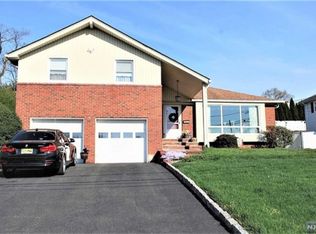 15 Noll Ter, Clifton, NJ 07013