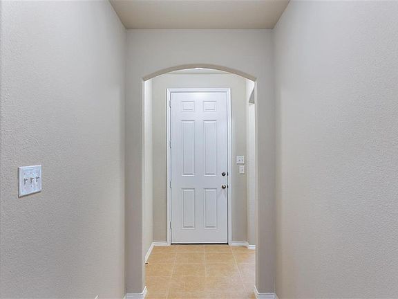 3rd image of 5517 Portola Ln