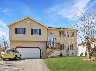 43144 N Lake Ave, Antioch, IL