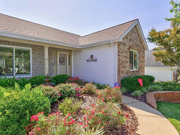 2nd image of 5207 S Glen Ct