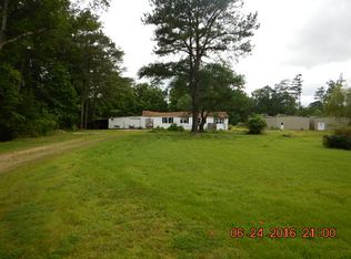 1102 Garden Creek Rd, Mathews, VA 23109
