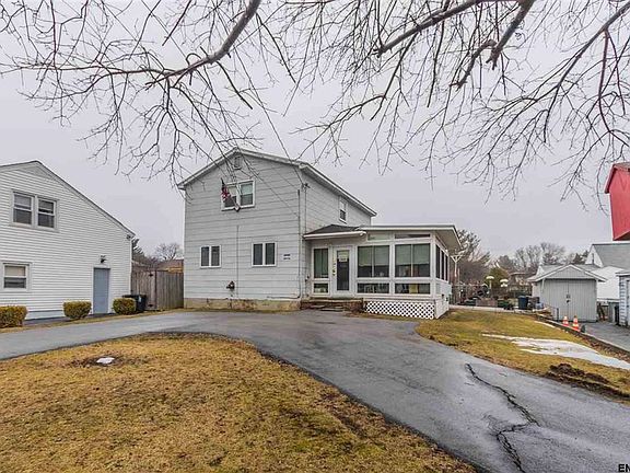 2nd image of 1421 Elton Ave