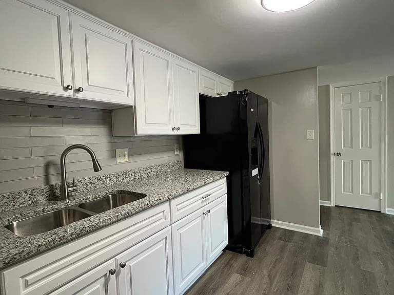400 Advocate Ct #D — Photo 7