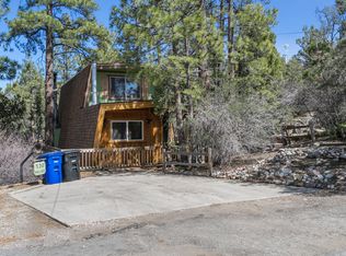 536 Wallace Ln, Big Bear City, CA 92314