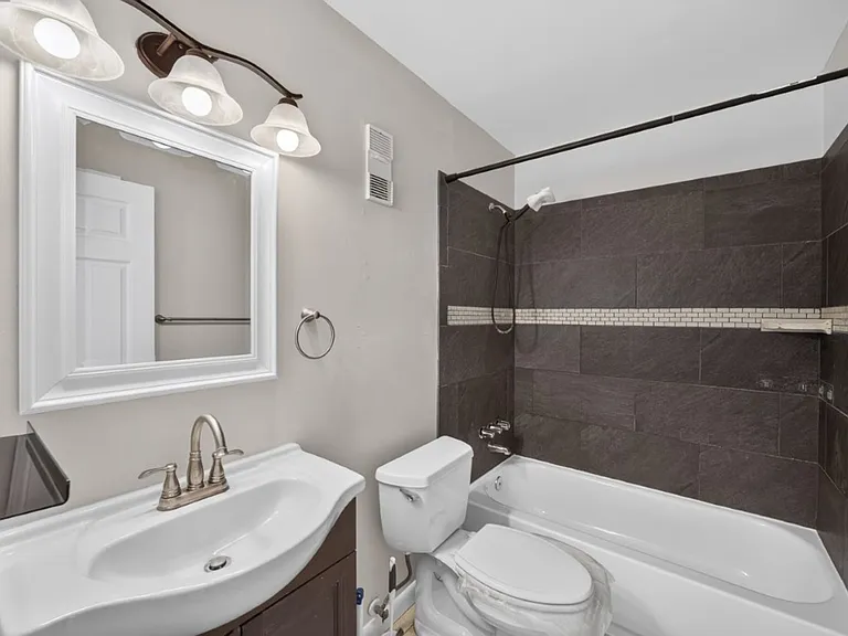 700 W Pope Rd #H61 — Photo 19