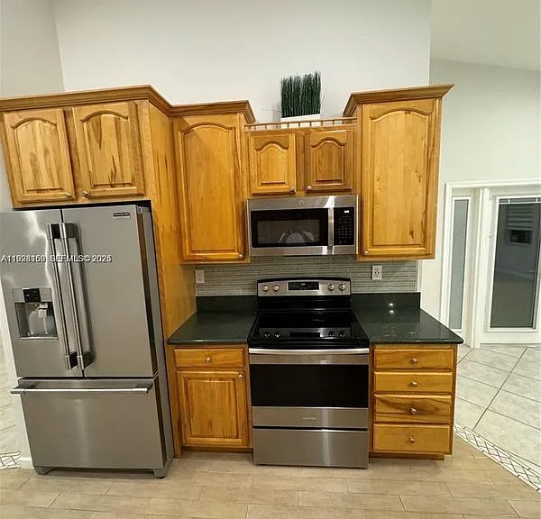 8965 SW 59th Ct #HOME — Photo 5
