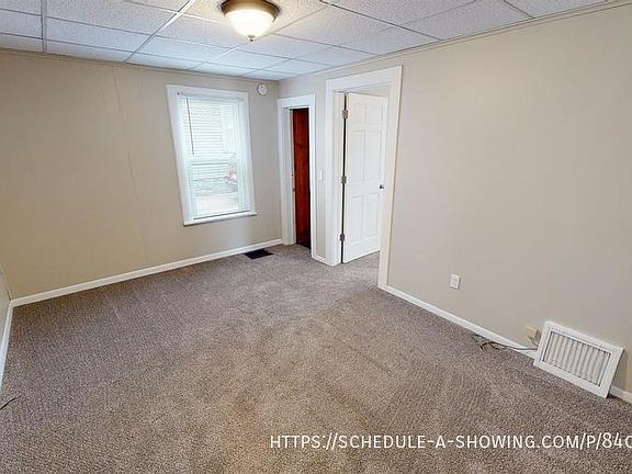 4th image of 325 W Park St #1